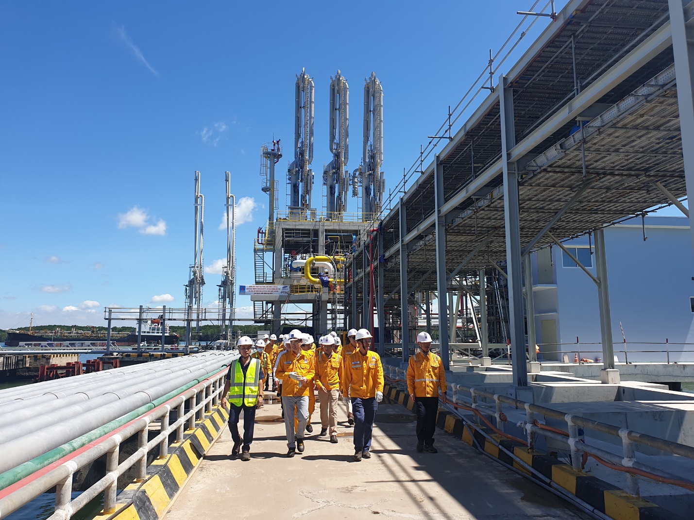 PV GAS về đ&iacute;ch sớm chỉ ti&ecirc;u lợi nhuận sau thuế của năm 2022 - Ảnh 1.
