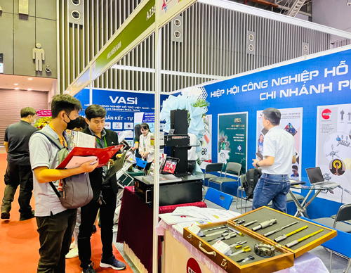 TP HCM khai mạc chuỗi triển lãm sản phẩm công nghiệp hỗ trợ