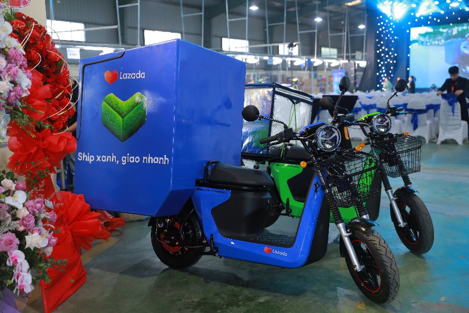 Lazada Logistics đưa 100 xe m&aacute;y điện v&agrave;o hoạt động giao vận trong năm 2023 - Ảnh 1.