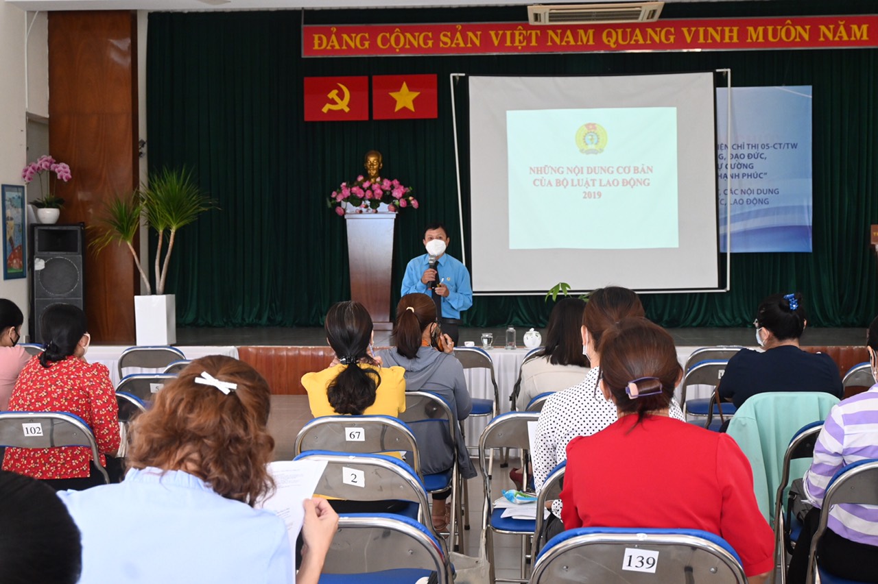 Đòi lại hàng trăm triệu đồng quyền lợi cho người lao động