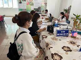 Bình Dương kết nối việc làm cho người mất việc