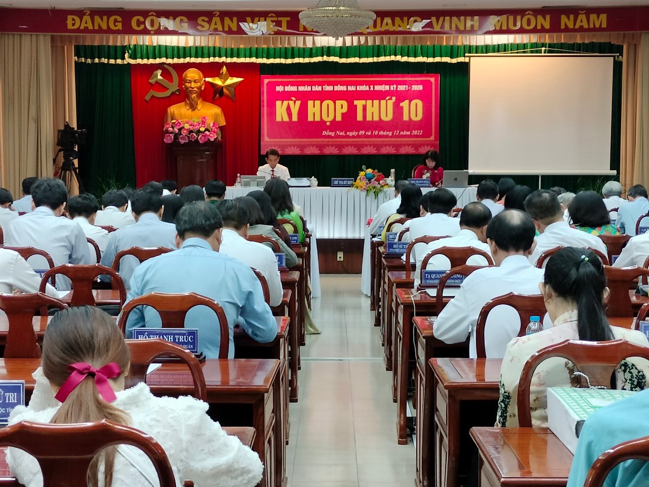 Đồng Nai chi hơn 889 tỉ đồng hỗ trợ nhân viên y tế