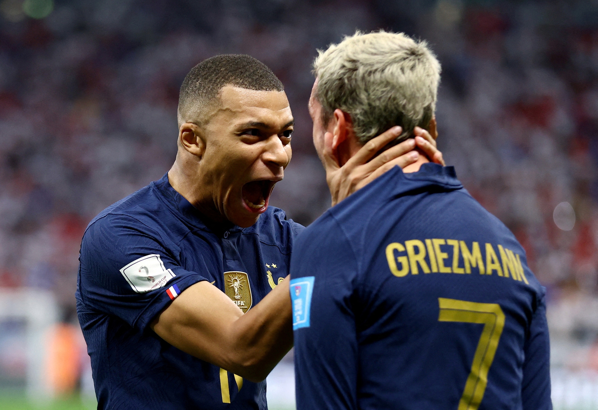 Tuyển Pháp tiến gần kỷ lục World Cup