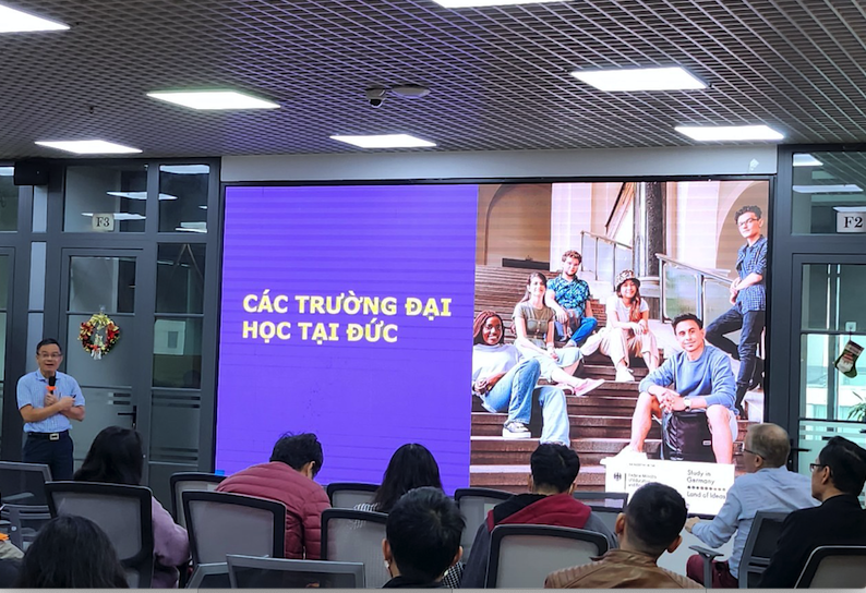 Sinh vi&ecirc;n tốt nghiệp Trường ĐH Việt Đức c&oacute; mức lương cao - Ảnh 3.