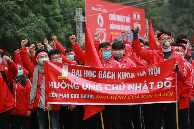 Dịch sốt xuất huyết phức tạp, b&aacute;c sĩ k&ecirc;u gọi người d&acirc;n hiến m&aacute;u - Ảnh 2.