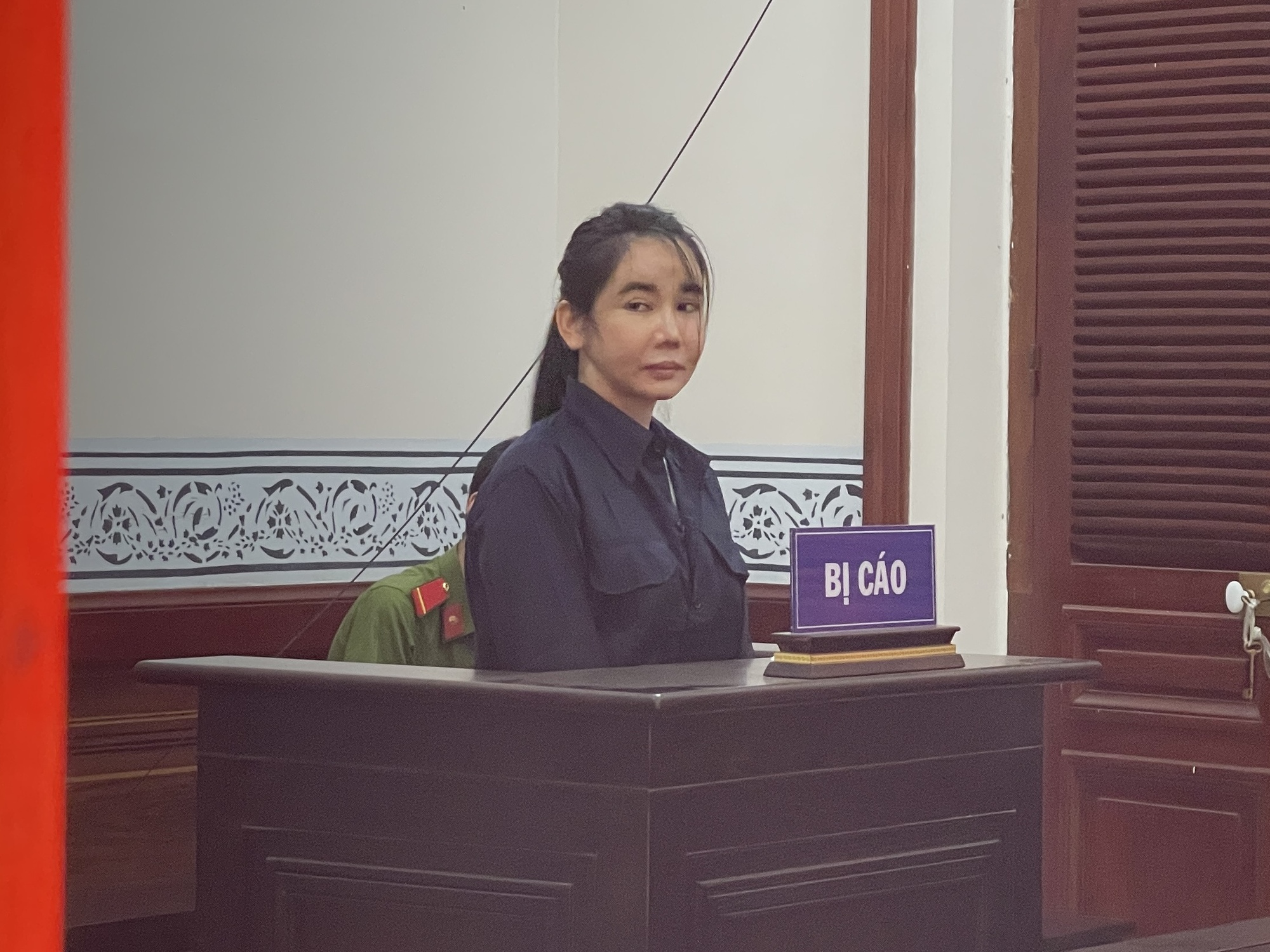 Hoa hậu Thế giới người Việt tại Mỹ lãnh án vì trộm cắp