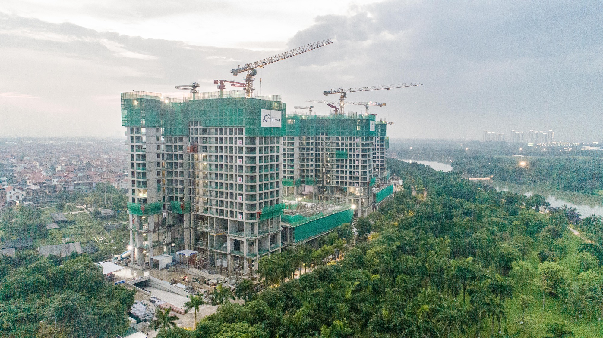 Khởi động dự án Xây Tết 2023, mang 12.000 phần quà cho công nhân xây dựng - Ảnh 1.
