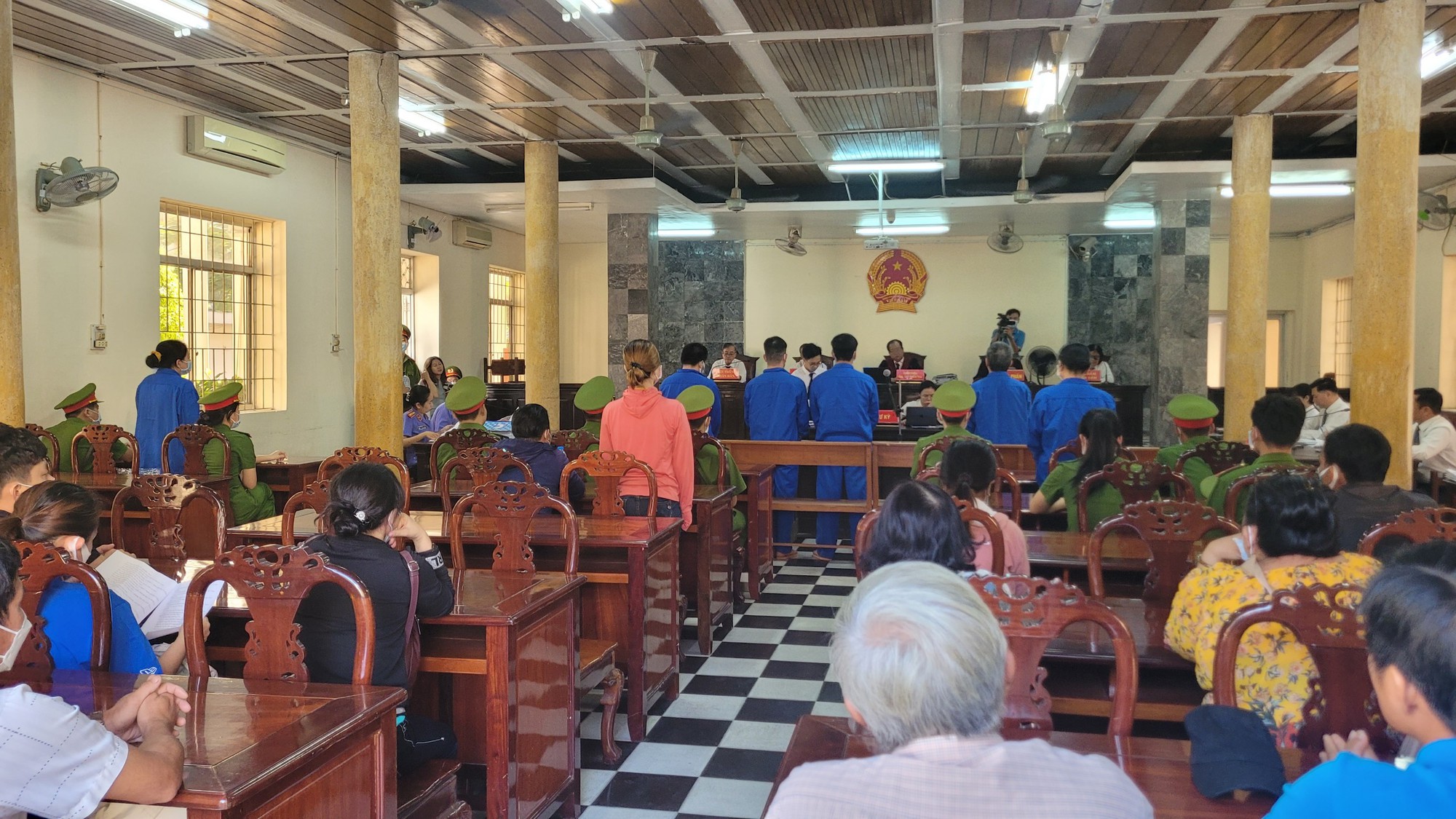L&yacute; do ho&atilde;n phi&ecirc;n t&ograve;a x&eacute;t xử &ldquo;tr&ugrave;m&rdquo; bu&ocirc;n lậu Mười Tường - Ảnh 4.
