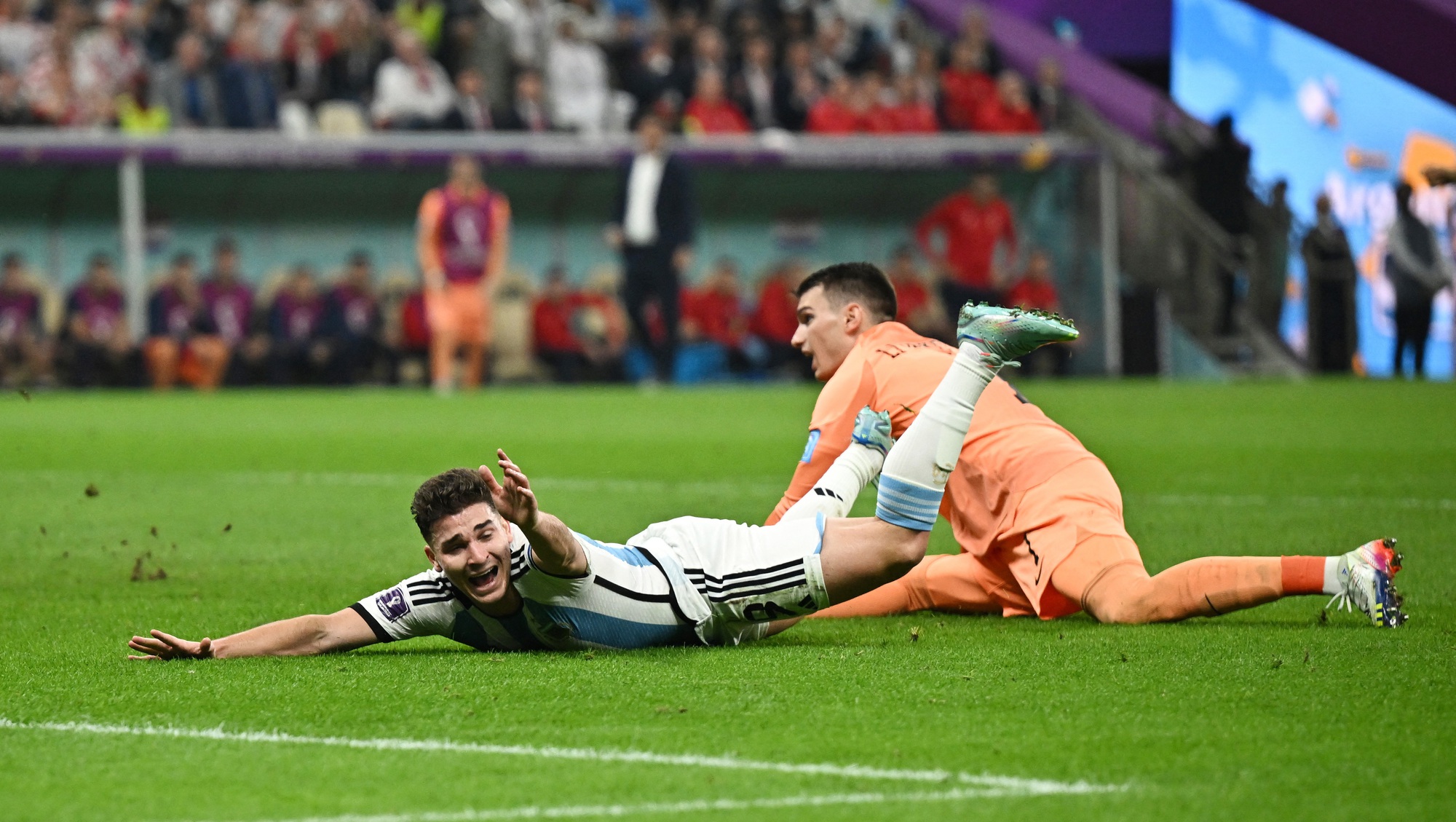 Tranh cãi về quả penalty của Argentina tại bán kết World Cup 2022