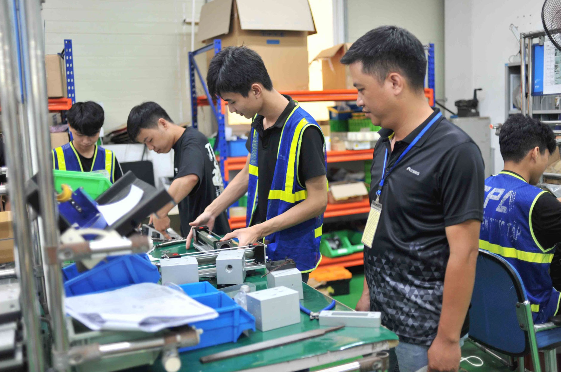 Chung tay nâng chất nguồn lao động - Ảnh 1.
