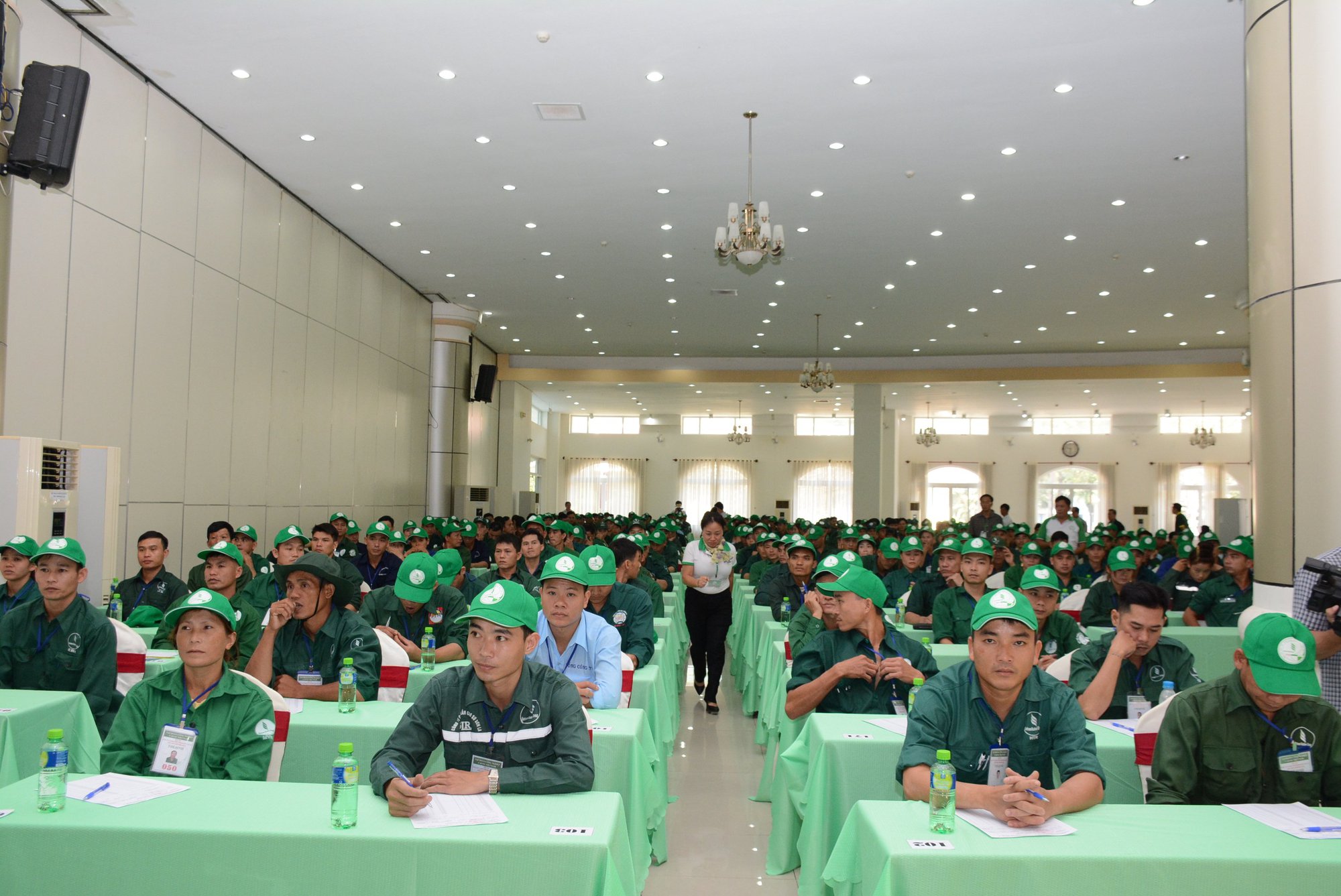 Khai mạc Hội thi B&agrave;n tay v&agrave;ng thu hoạch mủ cao su  - Ảnh 2.