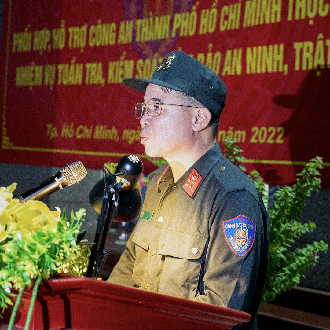 Cảnh s&aacute;t cơ động tung qu&acirc;n trấn &aacute;p tội phạm tại TP HCM - Ảnh 2.