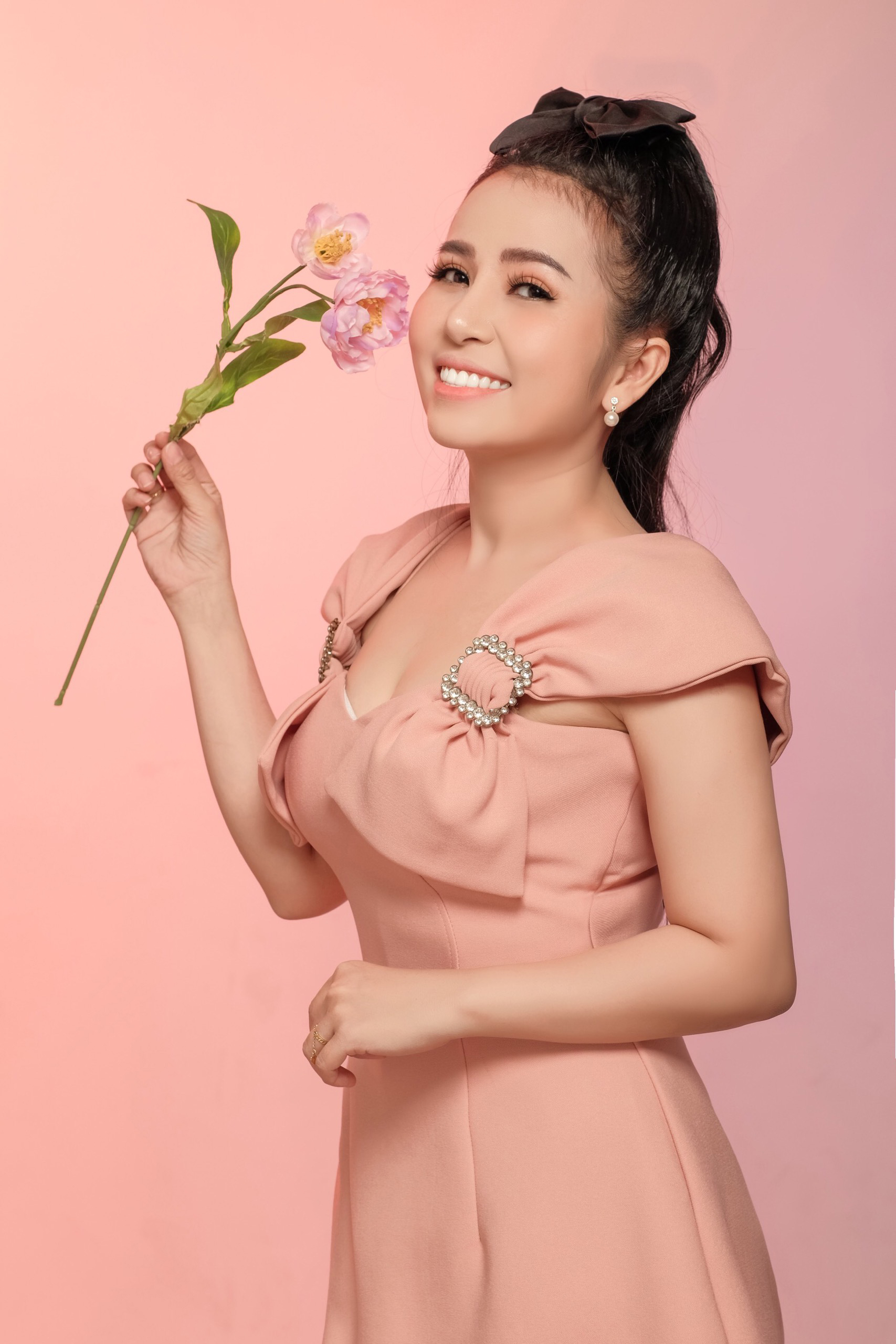 Giải Mai V&agrave;ng lần thứ 28 - hạng mục nữ diễn vi&ecirc;n s&acirc;n khấu: Mỗi phong c&aacute;ch đều tạo dấu ấn đẹp - Ảnh 5.