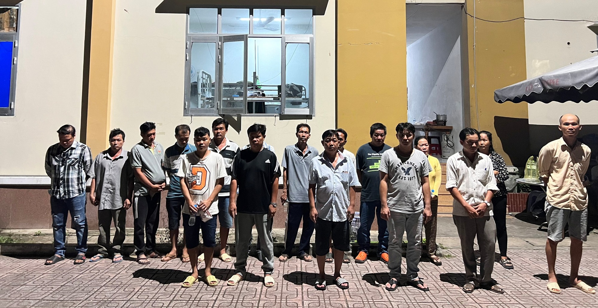 Triệt phá đường dây cá độ bóng đá hơn 60 tỉ đồng