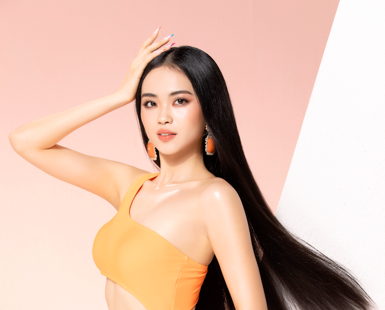 Bộ ảnh bikini "đốt mắt" của các thí sinh Hoa hậu Việt Nam 2022