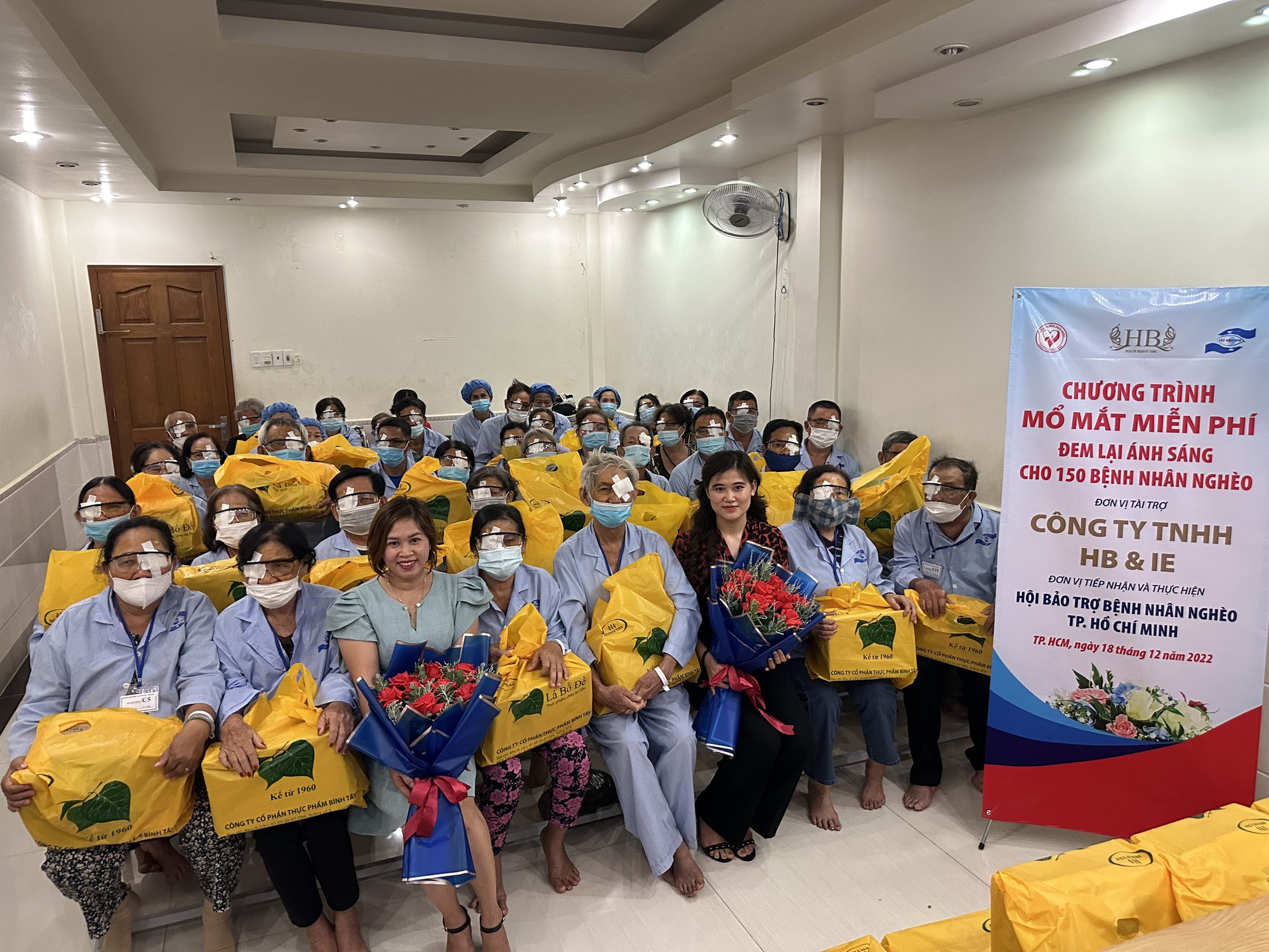 HB & IE giúp 150 bệnh nhân nghèo được sáng mắt vui xuân đón Tết