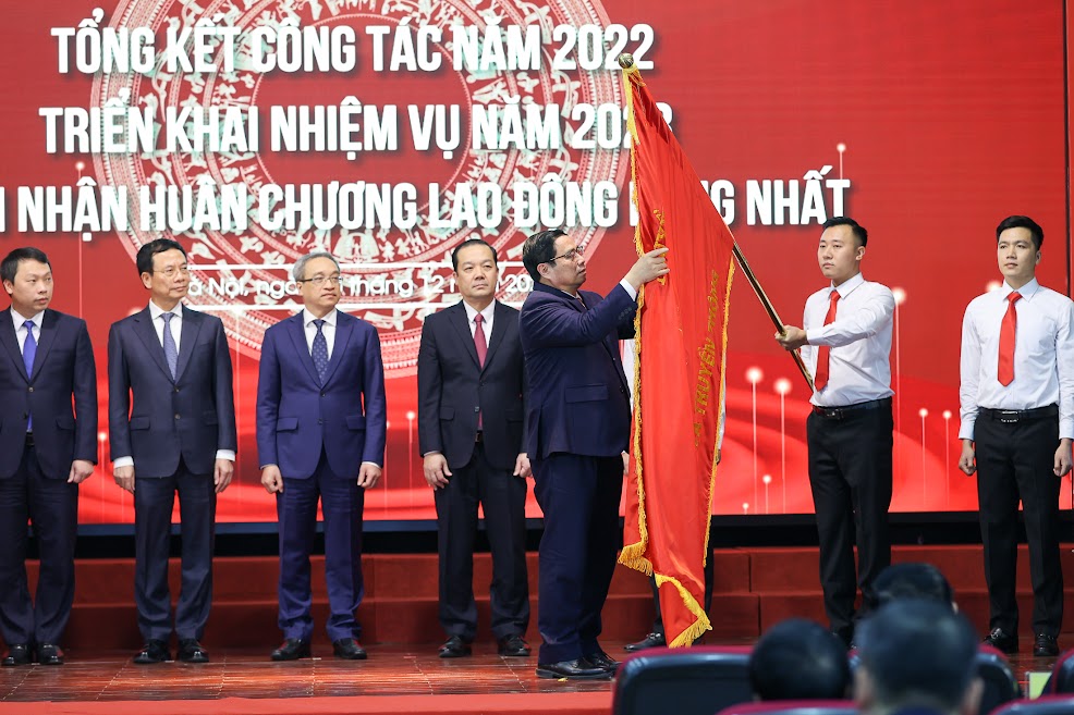 Thủ tướng Phạm Minh Ch&iacute;nh: Hỗ trợ doanh nghiệp c&ocirc;ng nghệ số vươn ra thế giới - Ảnh 2.