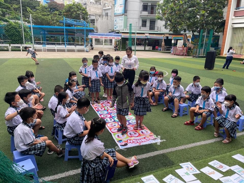 TP HCM: C&aacute;c trường kh&ocirc;ng được soạn b&agrave;i mẫu, kh&ocirc;ng bắt học sinh học thuộc l&ograve;ng - Ảnh 1.