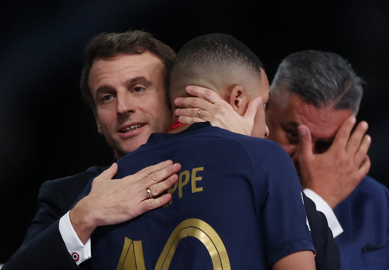 Tổng thống Macron: "Mbappe là niềm tự hào của tuyển Pháp"