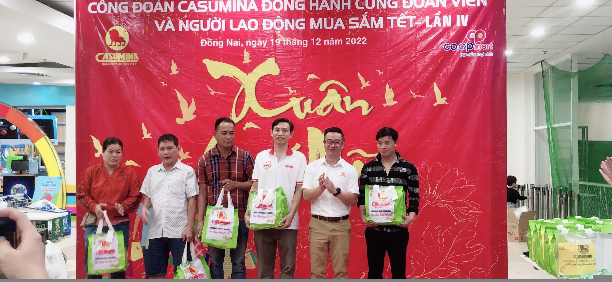 Co.opmart Biên Hoà “Đồng hành cùng người lao động mua sắm Tết”