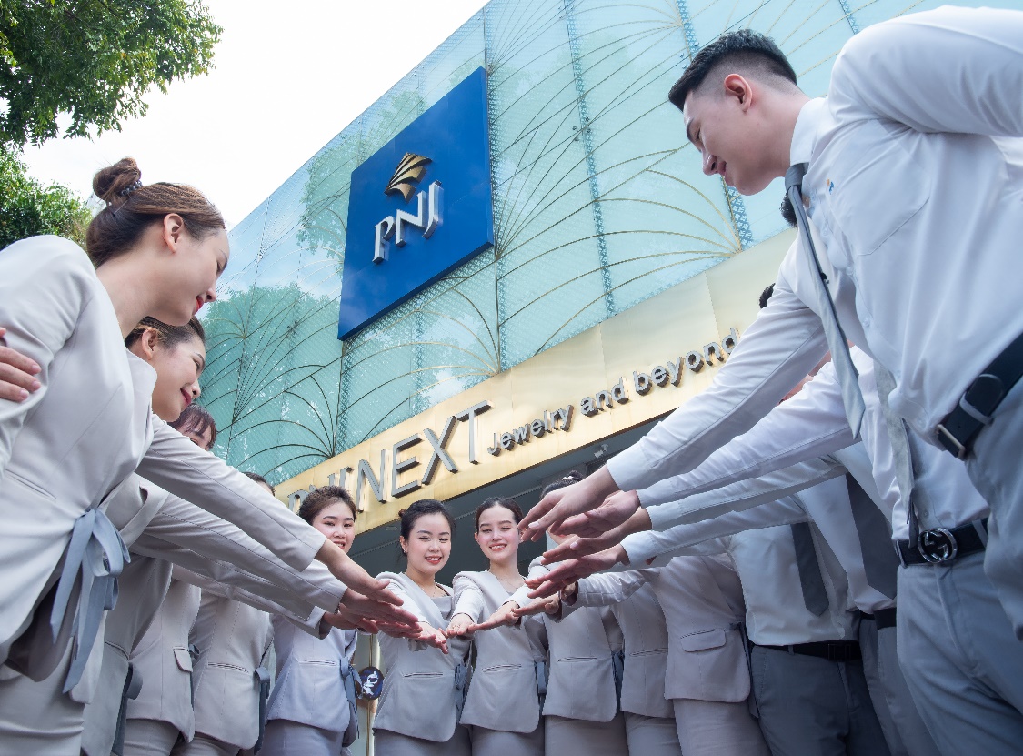 PNJ - doanh nghiệp hàng đầu phát triển bền vững lĩnh vực thương mại - dịch vụ