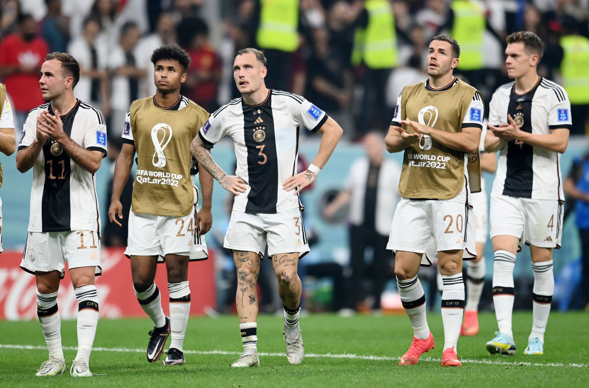 Lạ l&ugrave;ng 5 đội b&oacute;ng si&ecirc;u gi&agrave;u sớm chia tay World Cup - Ảnh 2.