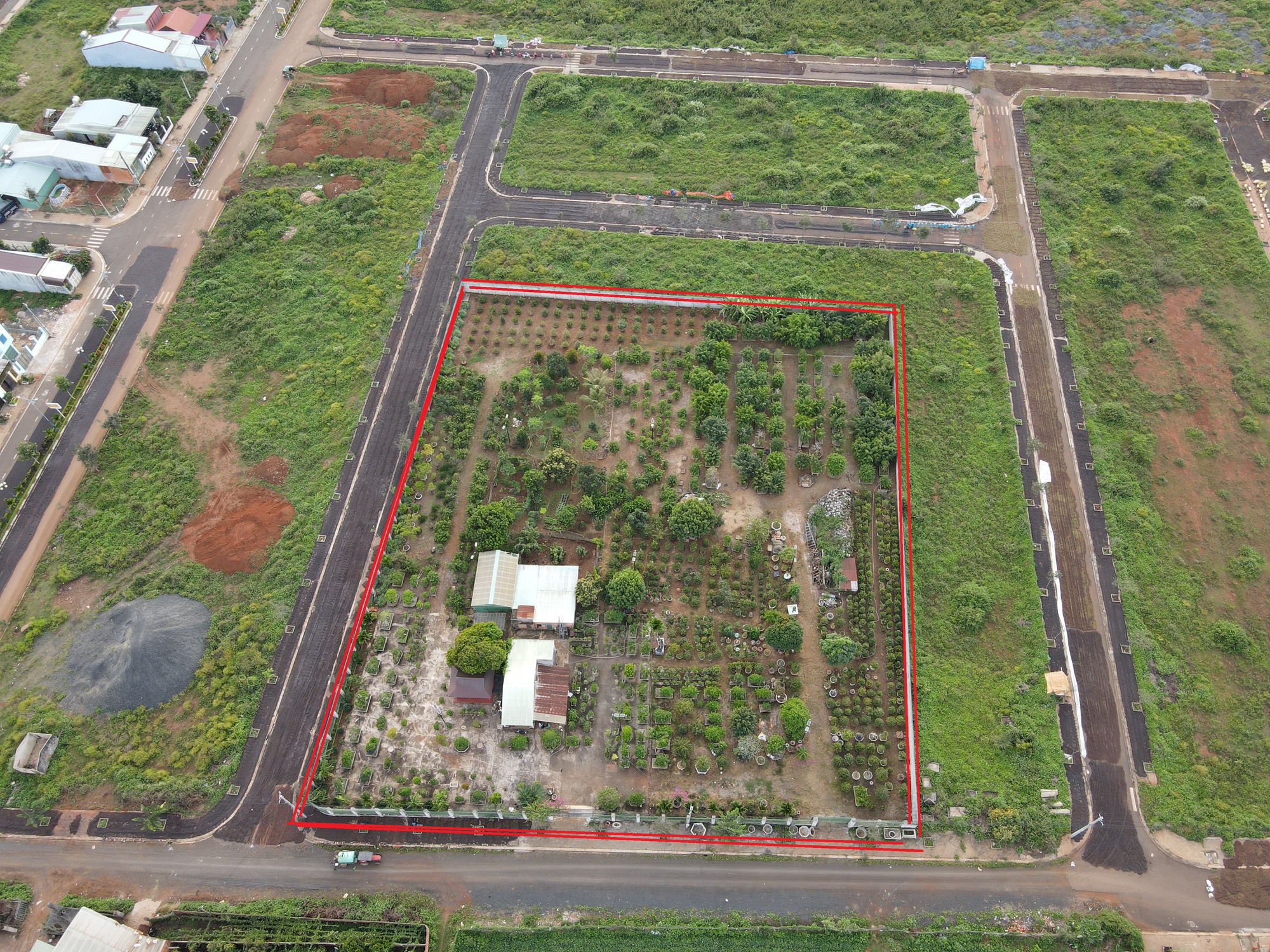 Bỏ ngoài quy hoạch 7.000 m2 đất "vàng": UBND huyện không thông qua cấp trên