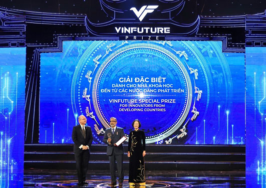 Trao giải thưởng VinFuture 2022