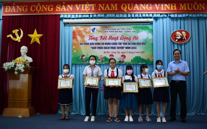 Khơi dậy niềm đam m&ecirc; với s&aacute;ch - Ảnh 2.