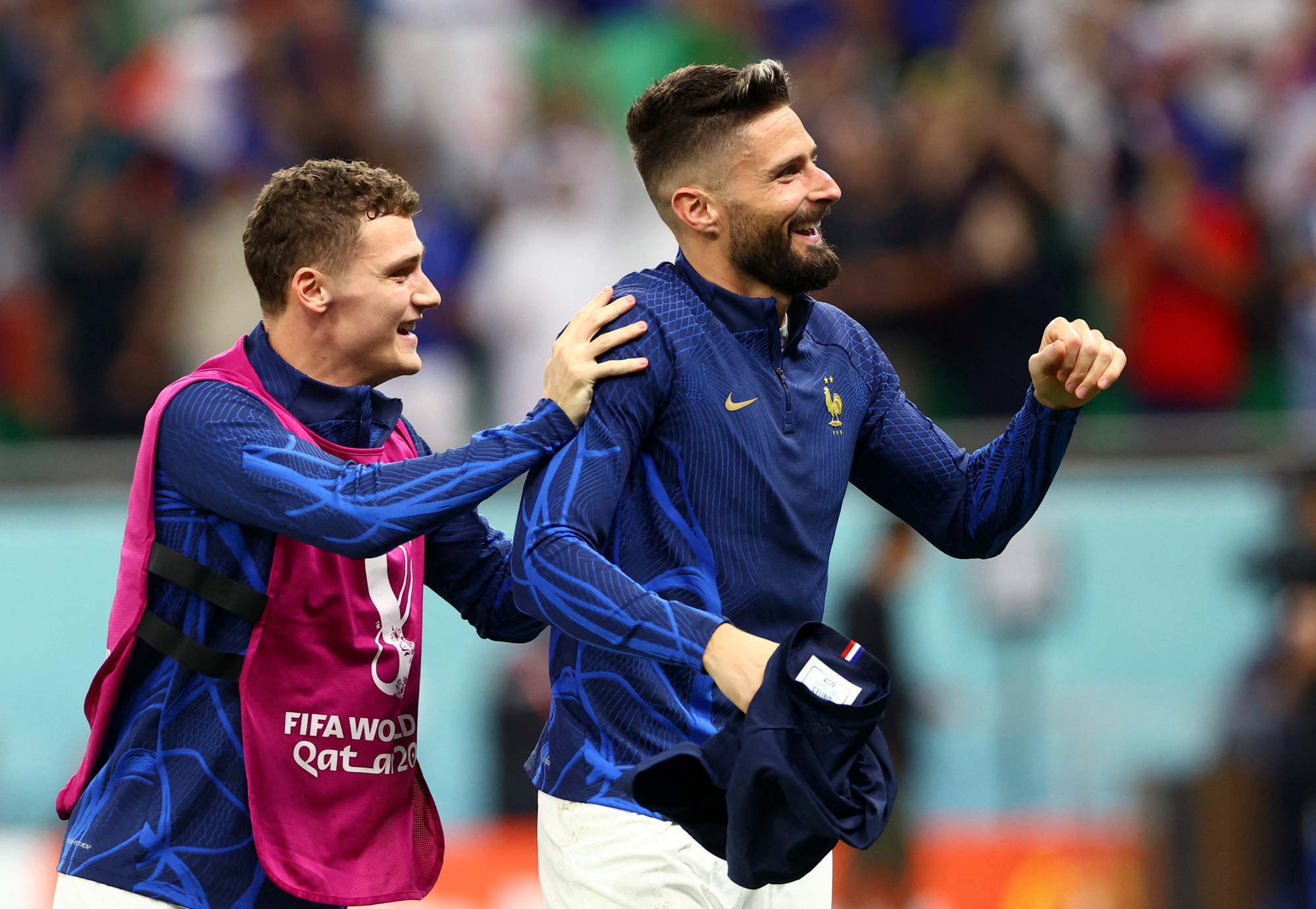 Ai đầu độc phòng thay đồ khiến tuyển Pháp toang World Cup? - Ảnh 6.