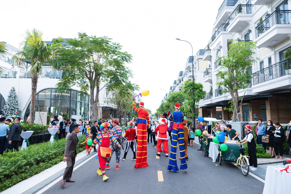 Tập đoàn Khang Điền tri ân khách hàng và bàn giao sổ hồng cho cư dân The Classia - Ảnh 4.