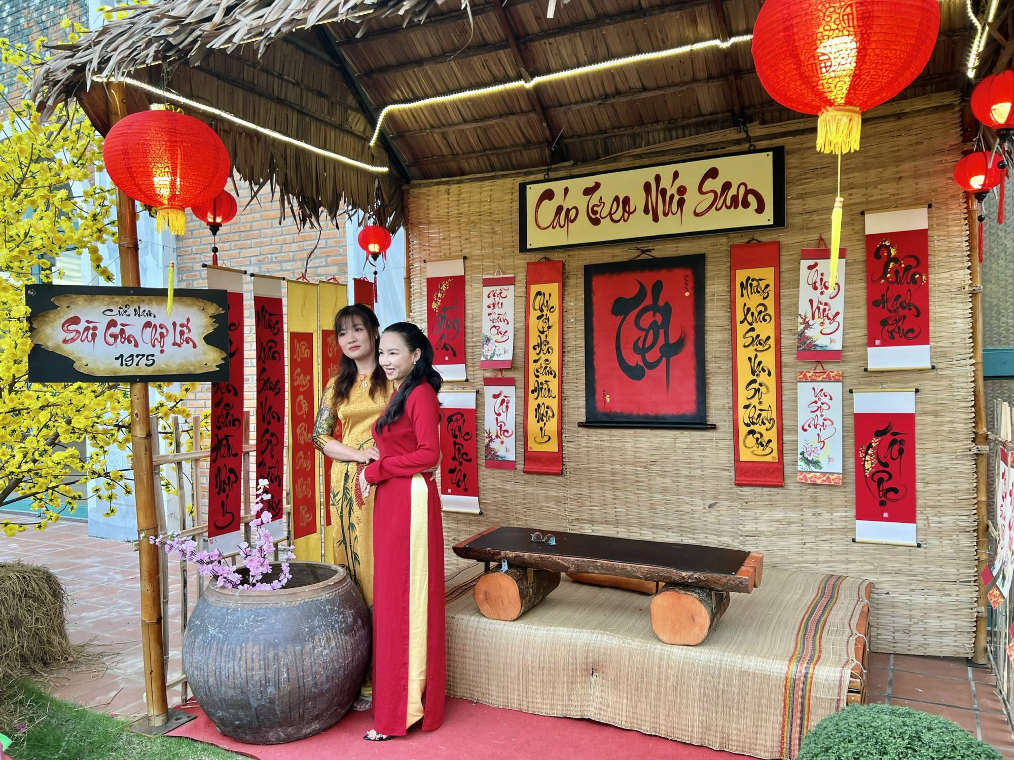 C&aacute;p treo N&uacute;i Sam sẵn s&agrave;ng đ&oacute;n Noel, Tết Dương lịch v&agrave; Tết Nguy&ecirc;n đ&aacute;n 2023 - Ảnh 10.