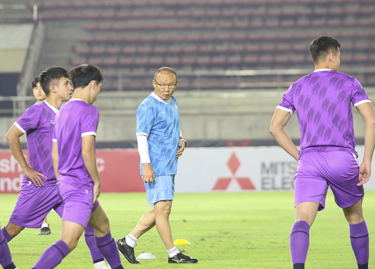Việt Nam thắng L&agrave;o 6-0, khởi đầu ho&agrave;n hảo ở AFF Cup 2022 - Ảnh 4.