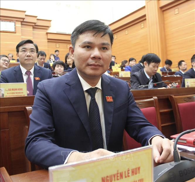 Thủ tướng Ch&iacute;nh phủ ph&ecirc; chuẩn chức vụ 2 ph&oacute; chủ tịch tỉnh - Ảnh 1.