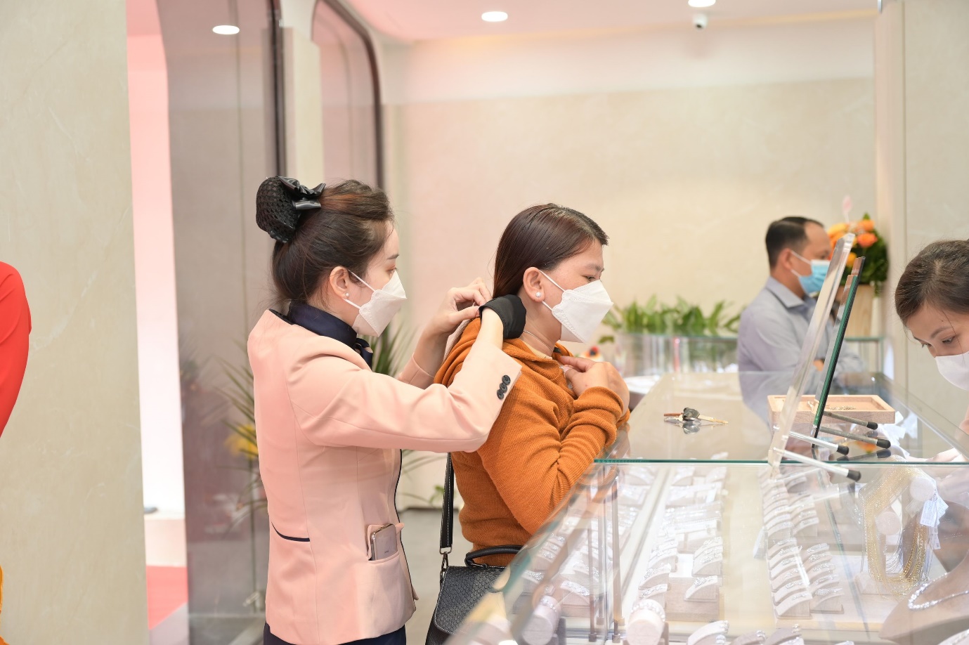 Lợi nhuận sau thuế của PNJ tăng 96,1% so với c&ugrave;ng kỳ - Ảnh 1.