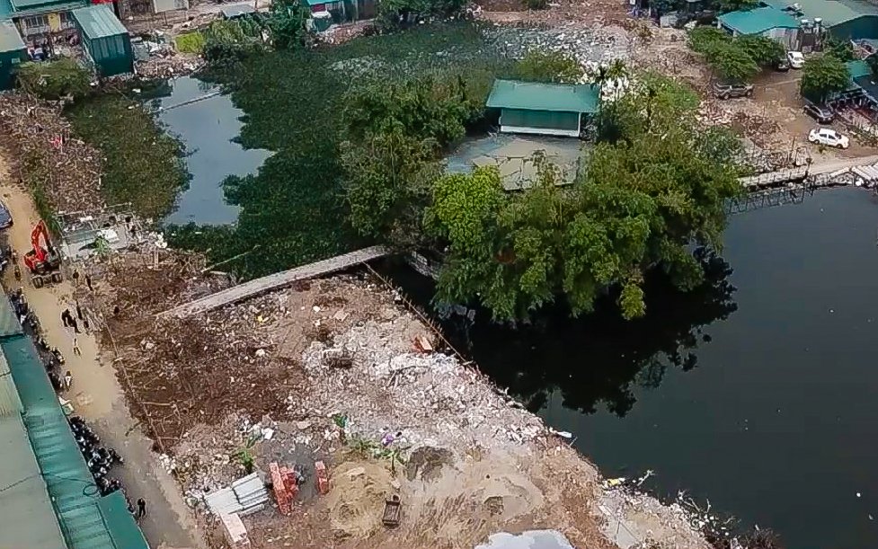 Vi phạm nhỏ lẻ, h&agrave;ng ng&agrave;n m2 Đầm B&ocirc;ng biến mất - Ảnh 1.
