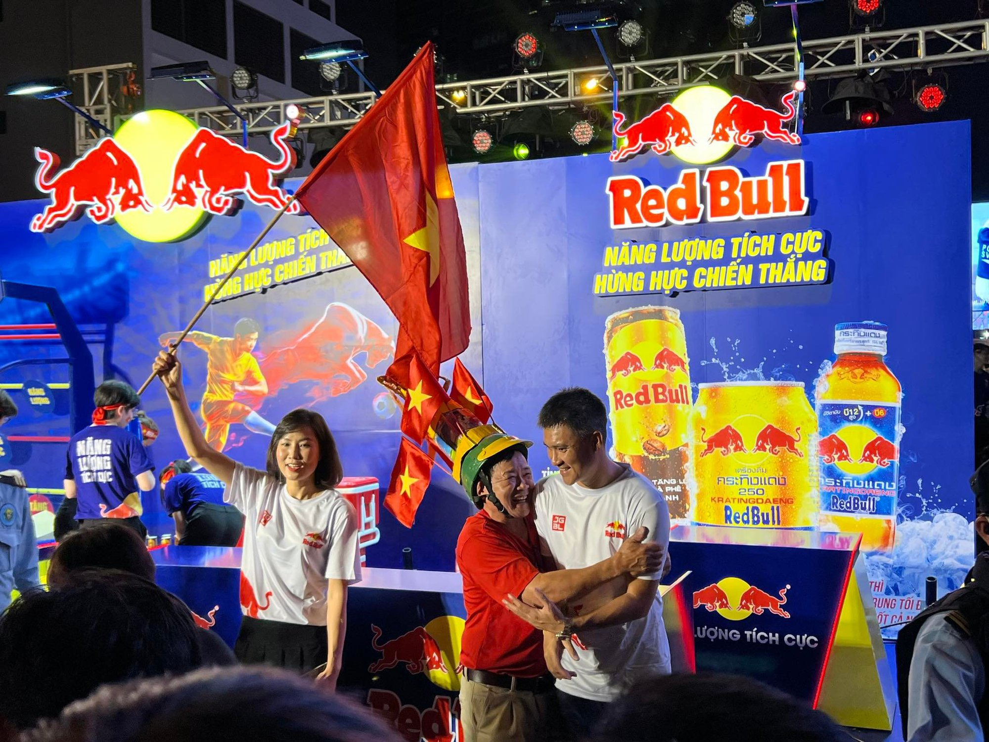 L&ecirc; C&ocirc;ng Vinh dự đo&aacute;n tuyển Việt Nam v&ocirc; địch AFF Cup 2022 - Ảnh 7.