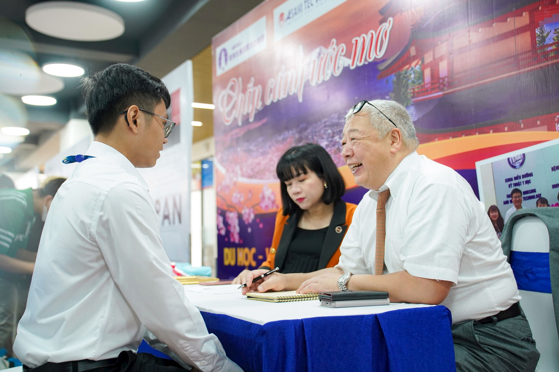 Tạo dựng môi trường làm việc thân thiện