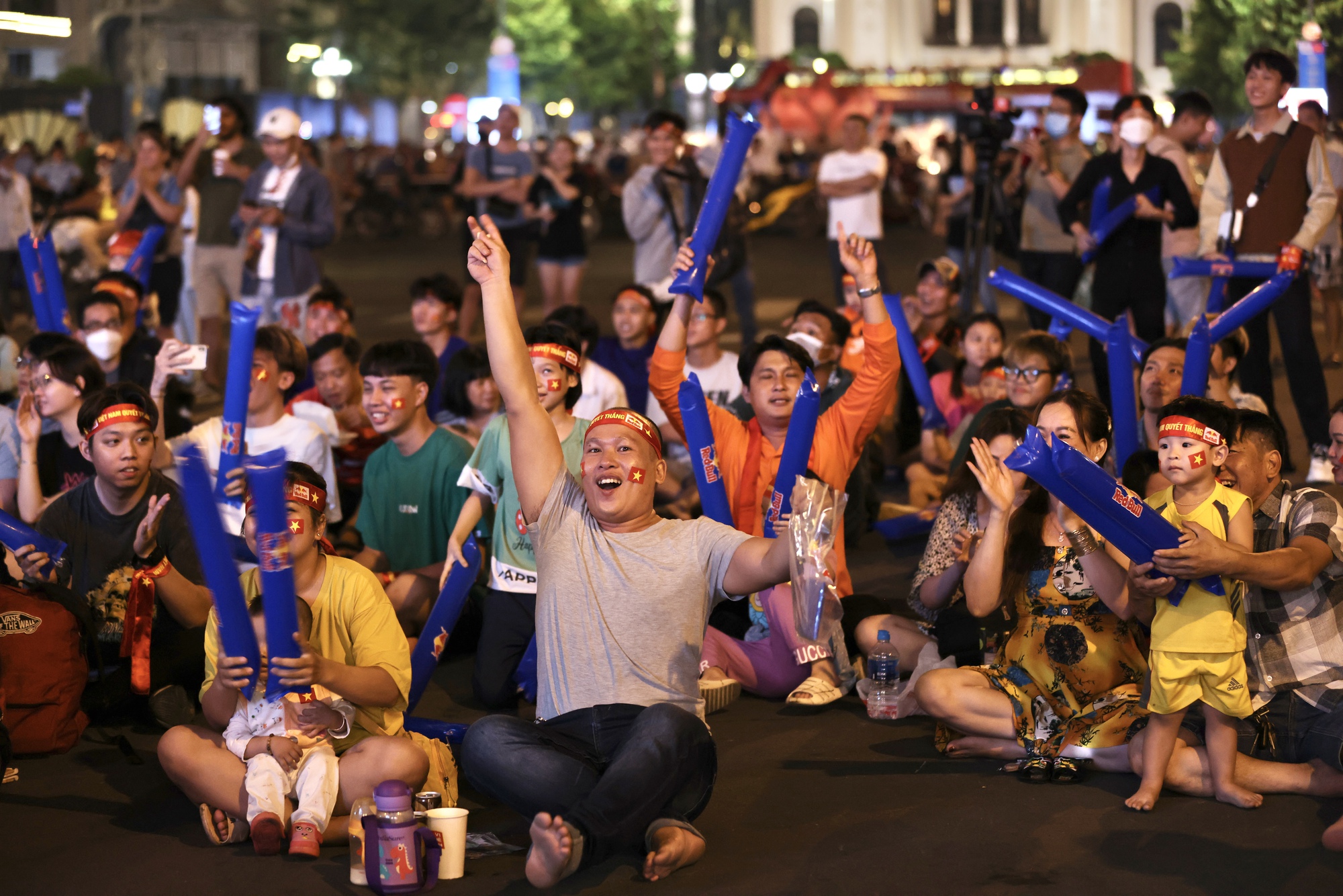 L&ecirc; C&ocirc;ng Vinh dự đo&aacute;n tuyển Việt Nam v&ocirc; địch AFF Cup 2022 - Ảnh 3.