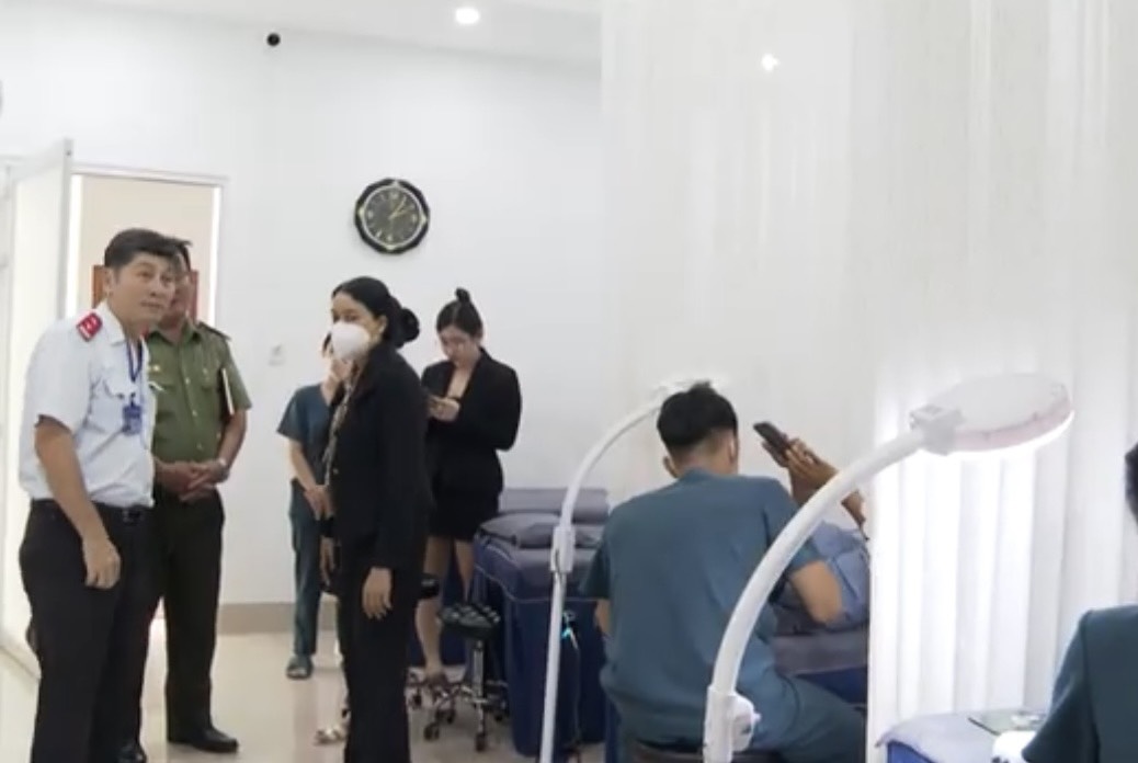 Kiểm tra một cơ sở thẩm mỹ lớn hoạt động "chui" ở Tây Ninh
