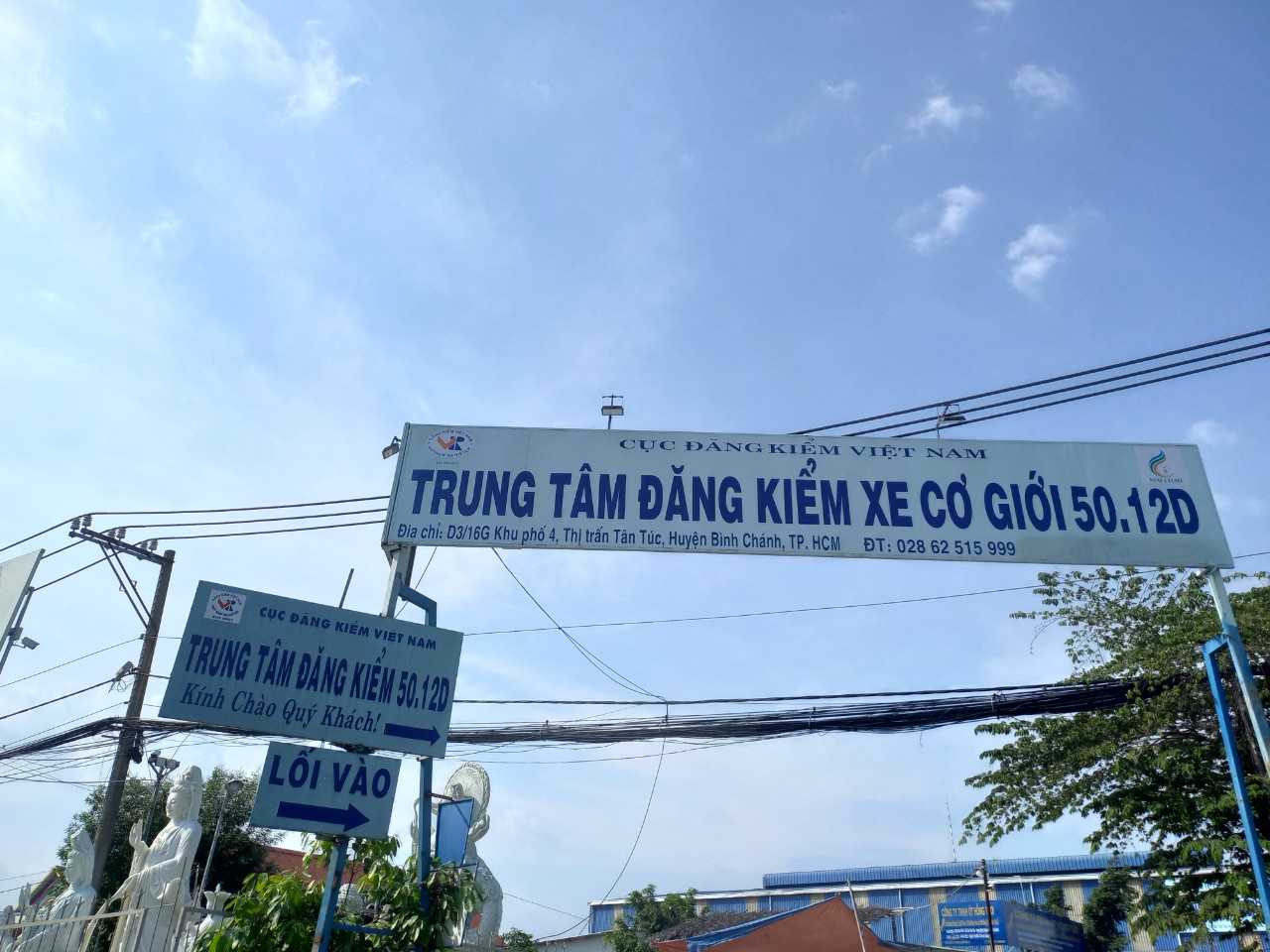 Nhiều trung tâm đăng kiểm ở TP HCM bất ngờ ngưng hoạt động - Ảnh 1.