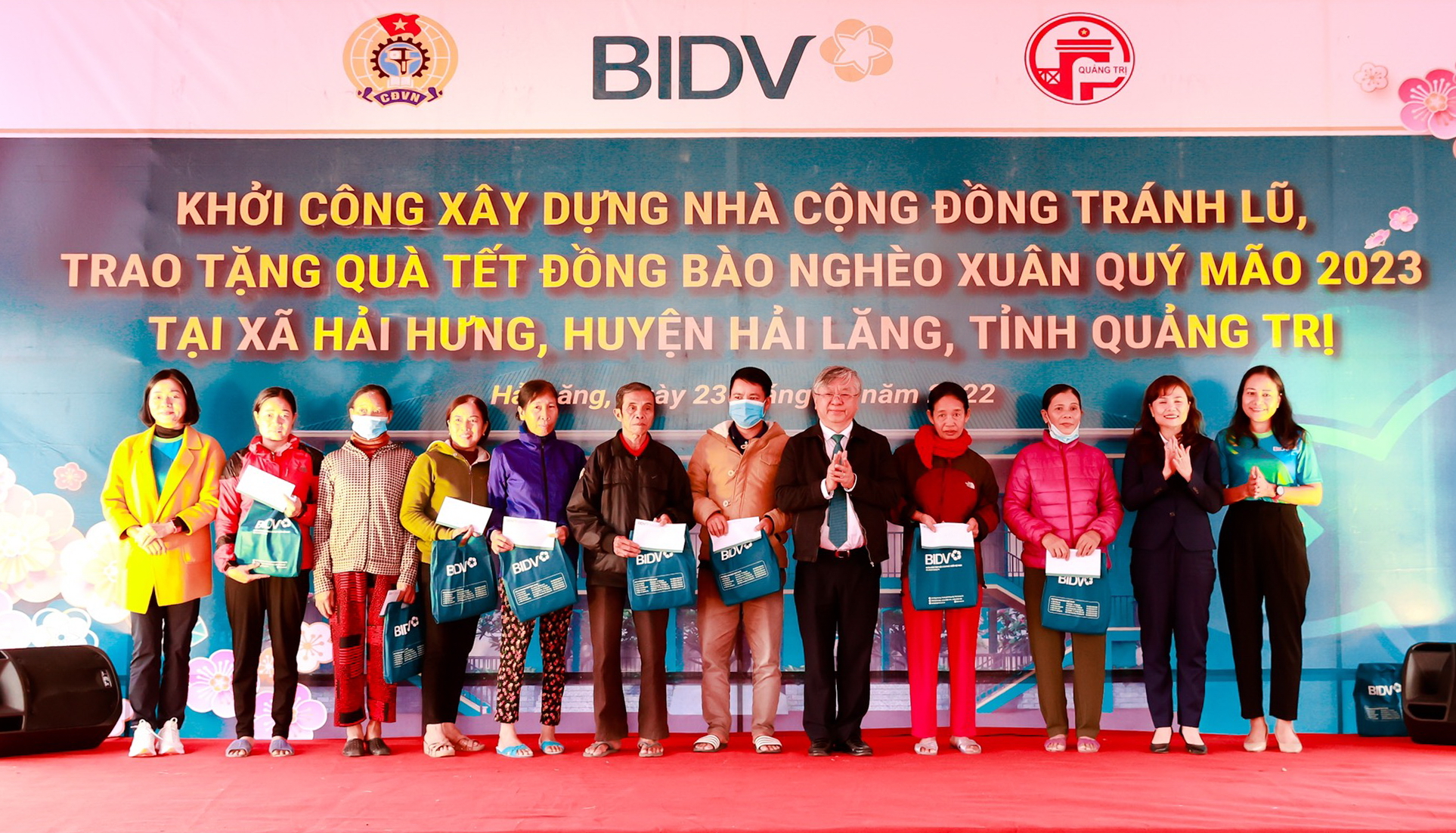 BIDV khởi c&ocirc;ng Nh&agrave; cộng đồng tr&aacute;nh lũ v&agrave; tặng qu&agrave; Tết cho đồng b&agrave;o ngh&egrave;o tại Quảng Trị  - Ảnh 2.