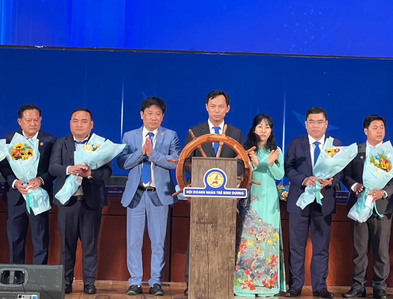 Con trai ông Huỳnh Uy Dũng được bầu làm Chủ tịch Hội Doanh nhân trẻ  Bình Dương