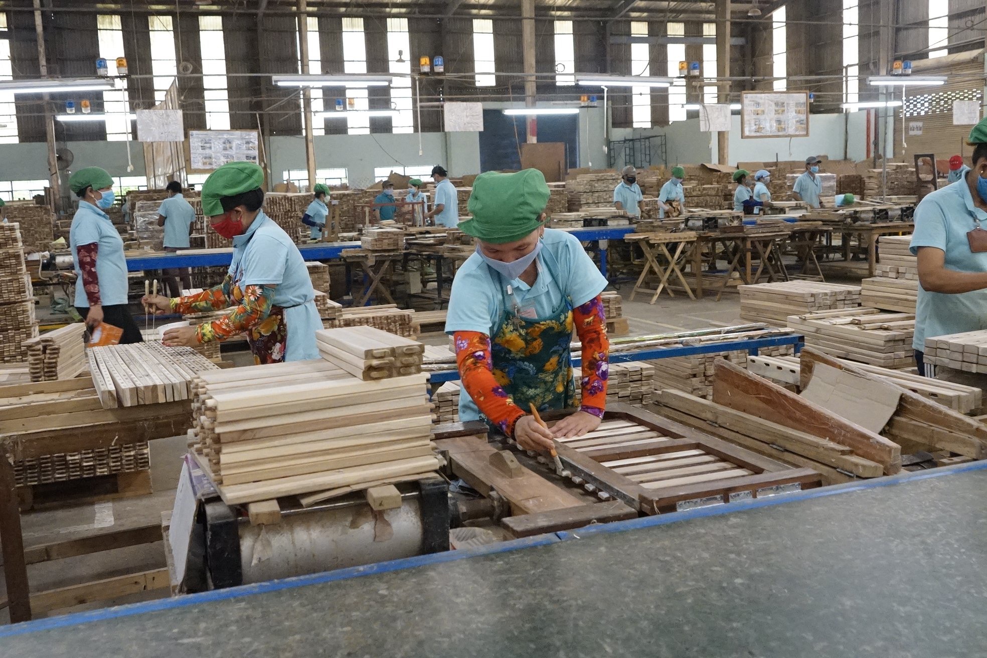 Doanh nghiệp gỗ bị "treo" cả ngàn tỉ tiền hoàn thuế