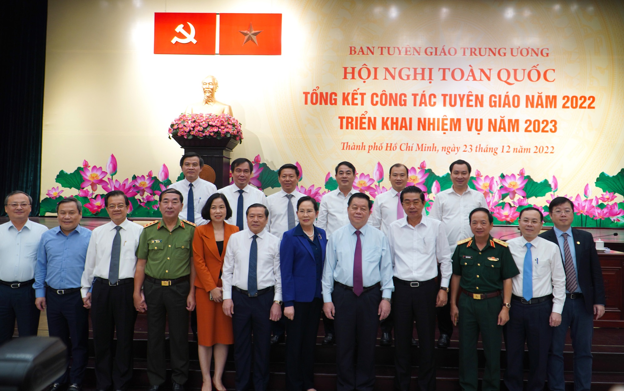 Truyền lửa, truyền cảm hứng (*)
