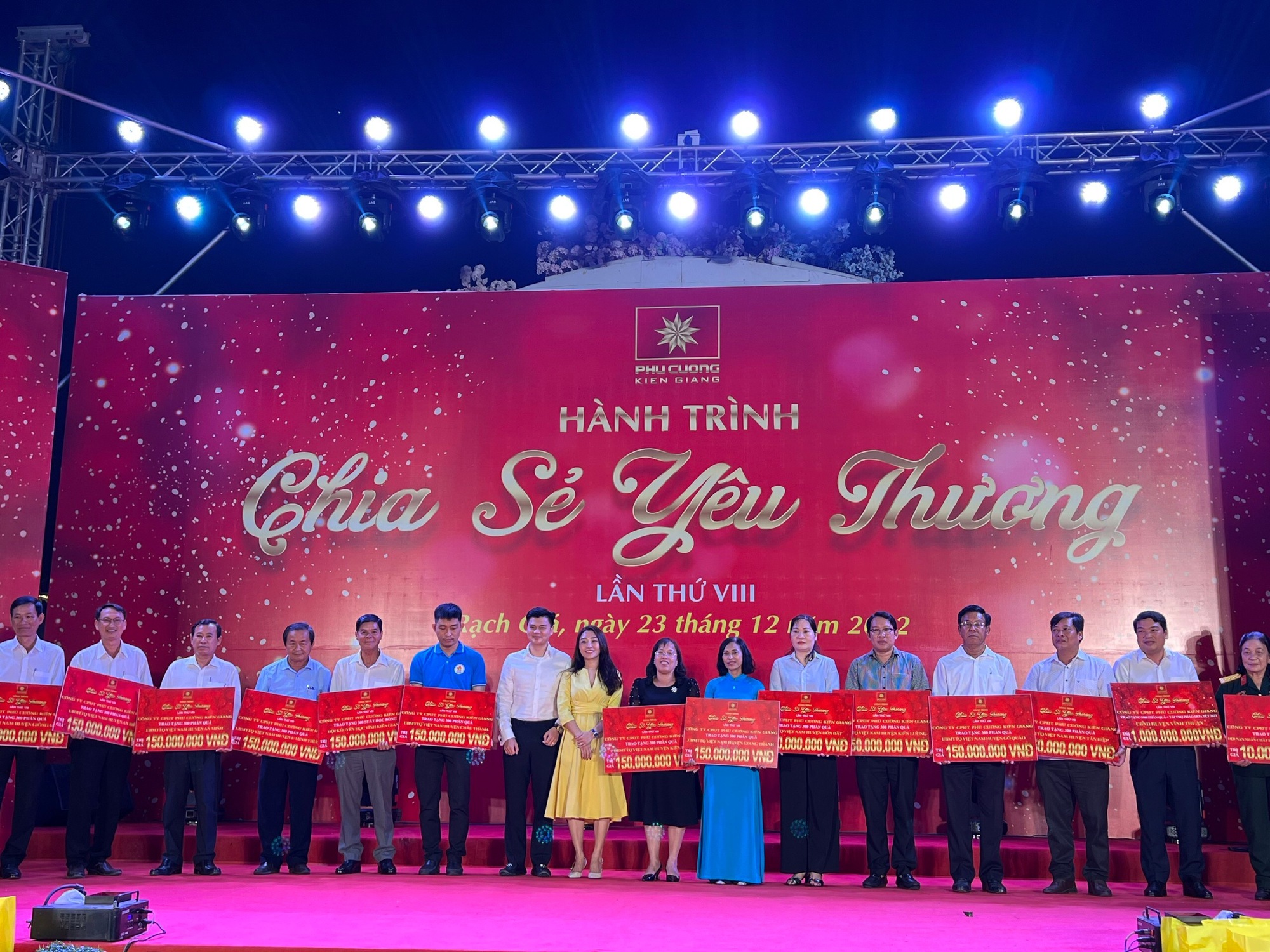 Hơn 22 tỉ đồng cho Hành trình “Chia sẻ yêu thương” tại Kiên Giang - Ảnh 6.