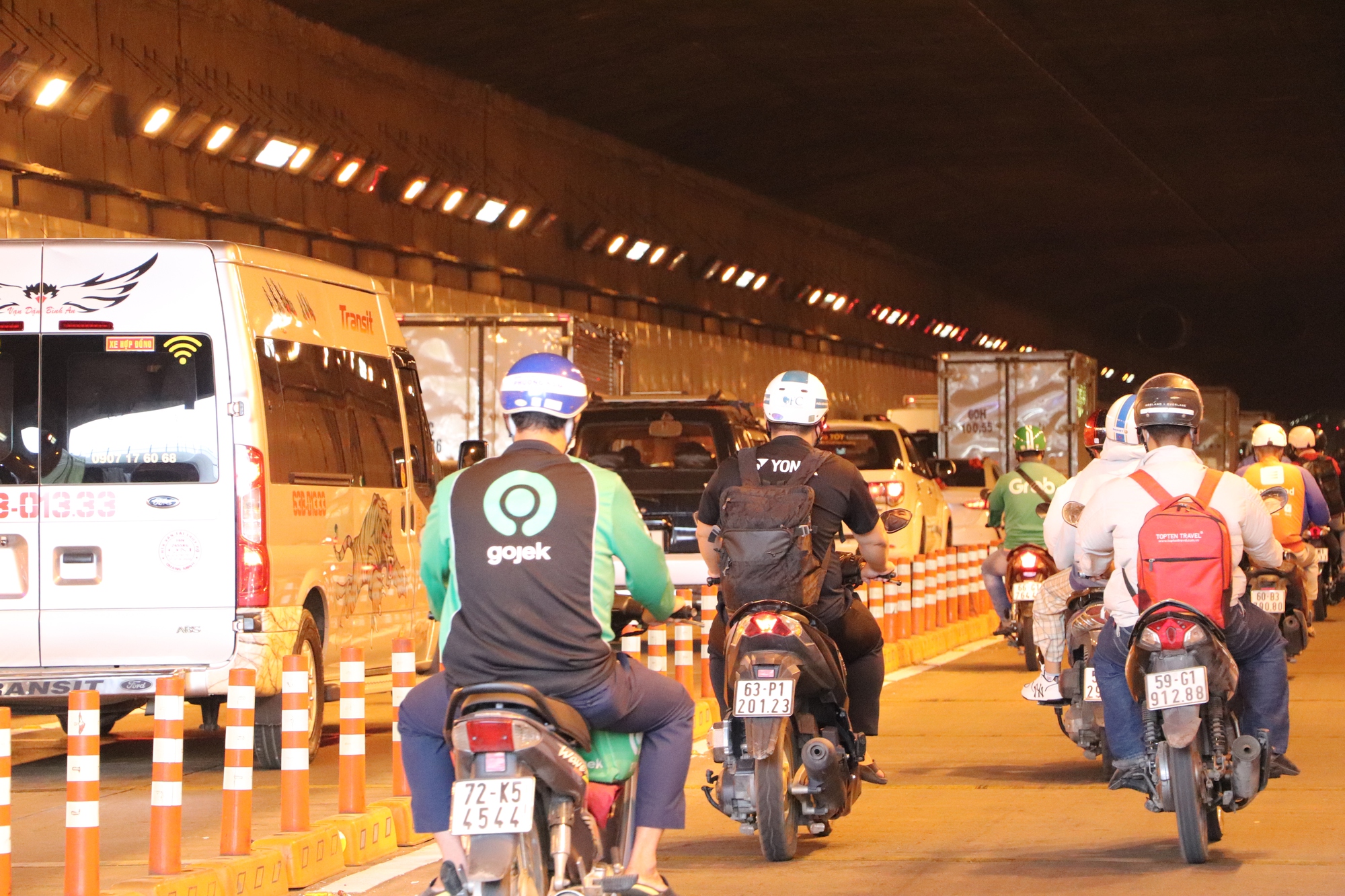 Nguy&ecirc;n nh&acirc;n hầm s&ocirc;ng S&agrave;i G&ograve;n &ugrave;n ứ &ocirc;t&ocirc; v&agrave;o s&aacute;ng v&agrave; trưa nay - Ảnh 3.