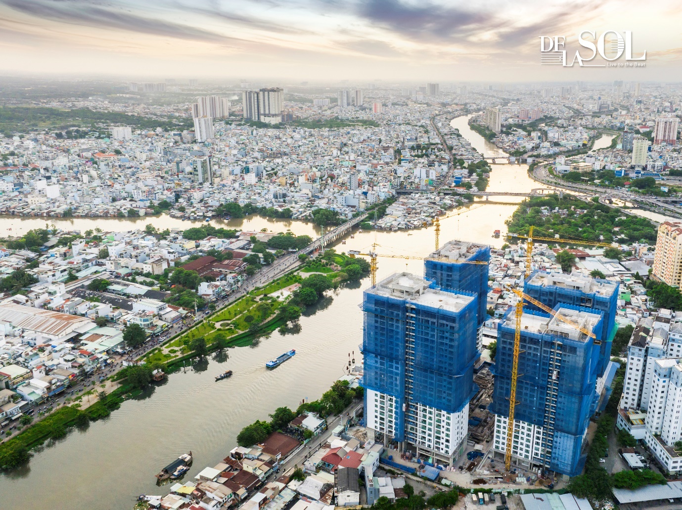 Hơn 80% căn hộ De La Sol ra mắt được đặt chỗ và DEFINE chính thức cất nóc - Ảnh 2.