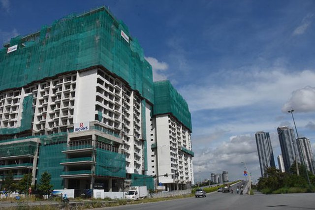 Cẩn trọng với chi&ecirc;u b&aacute;n nh&agrave; đất ngộp - Ảnh 1.