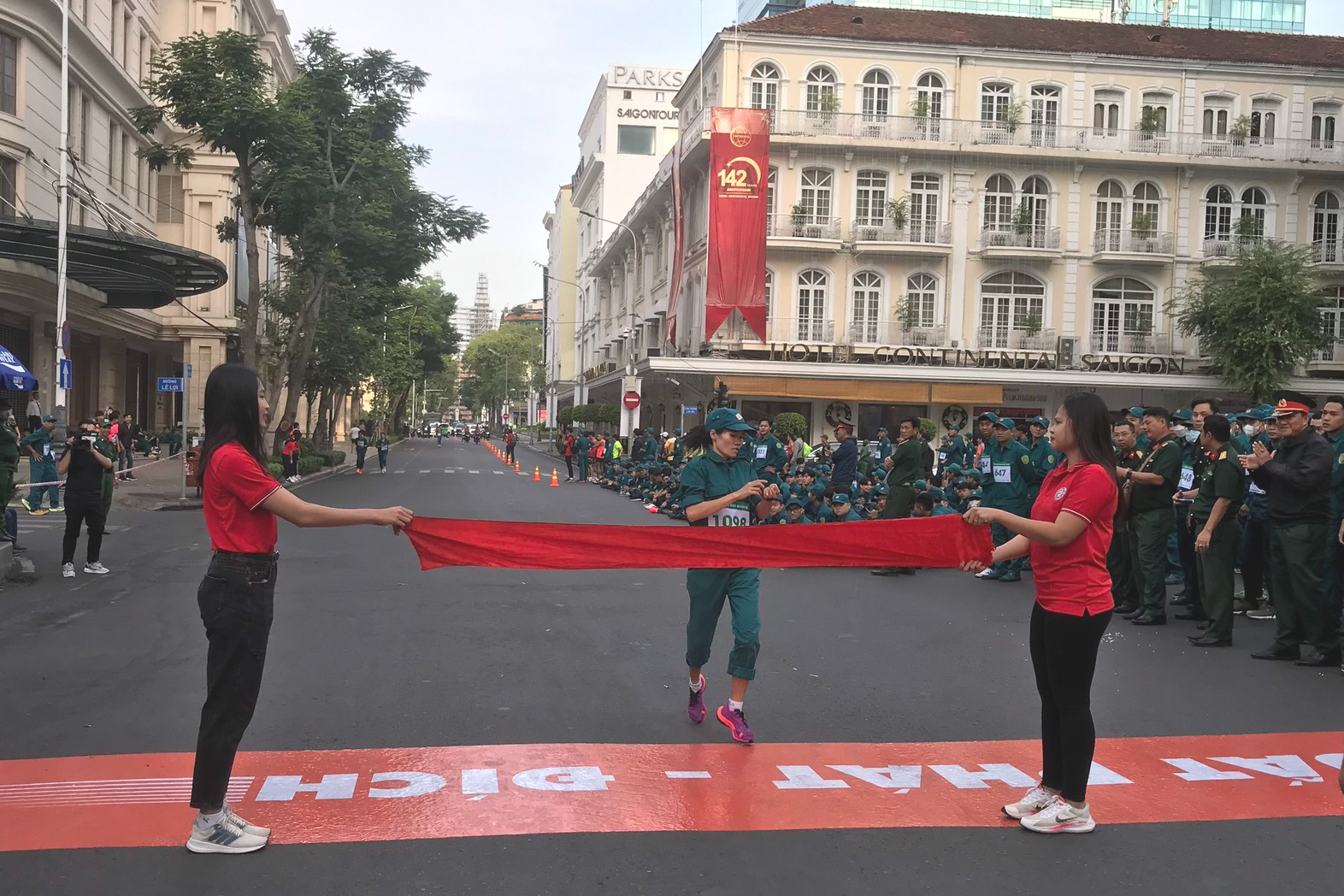 S&ocirc;i nổi giải Việt d&atilde; Lực lượng vũ trang v&agrave; thanh ni&ecirc;n TP HCM - Ảnh 7.